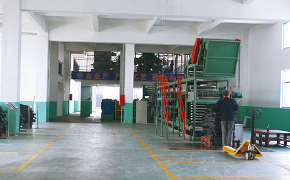 Internal mixing center